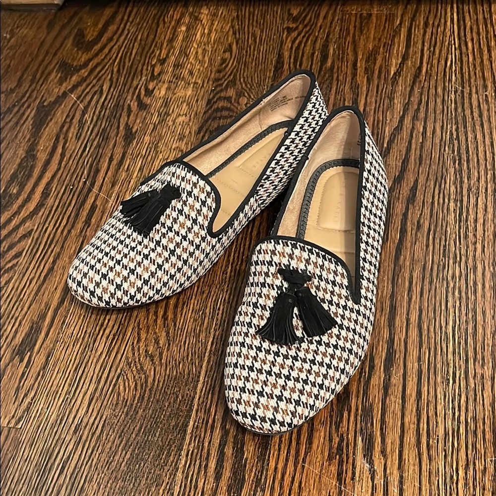 Women's Loafers with Tassels